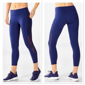 Fabletics Trinity Mid-Rise Pocket 7/8 navy
